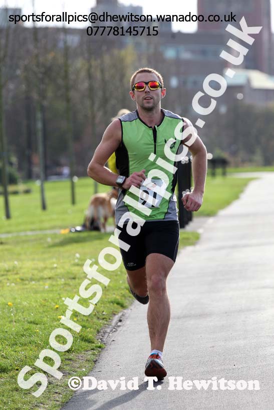 Newcastle Town Moor Marathon. Photo: David T. Hewitson/Sports for All Pics
